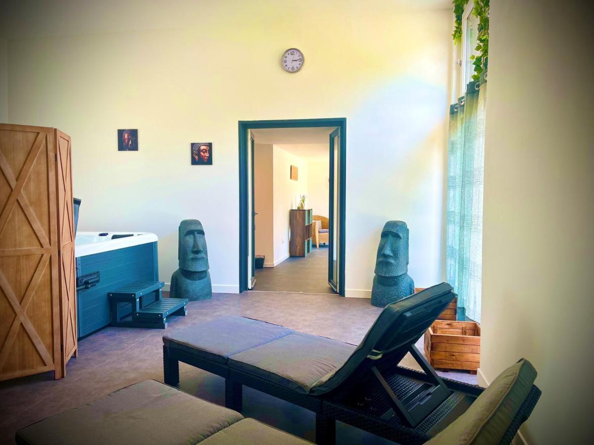 Le Manoir Des Haies Spa Les Champs-Géraux Buitenkant foto